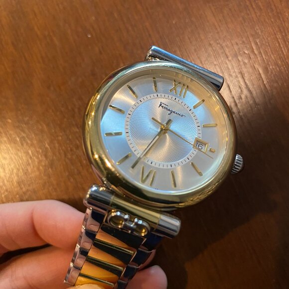 Salvatore Ferragamo Unisex Watch
